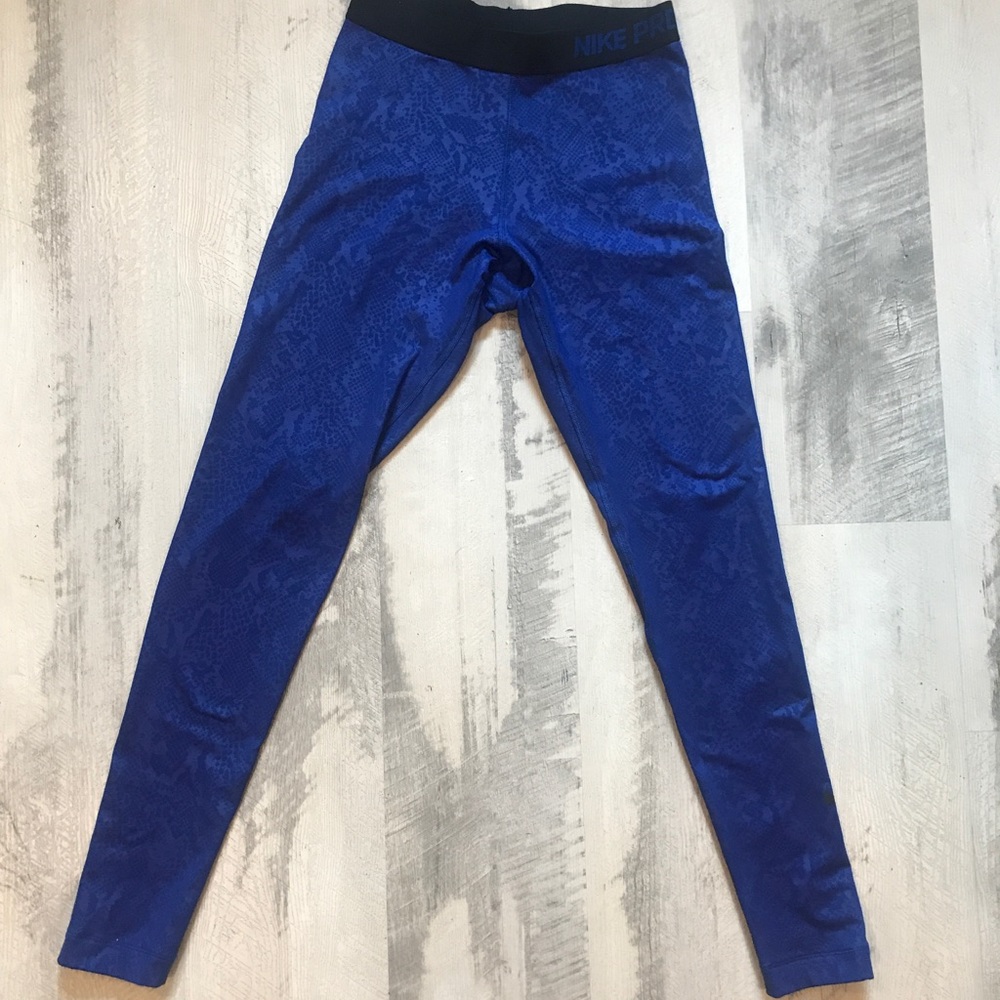 Nike Pro leggings